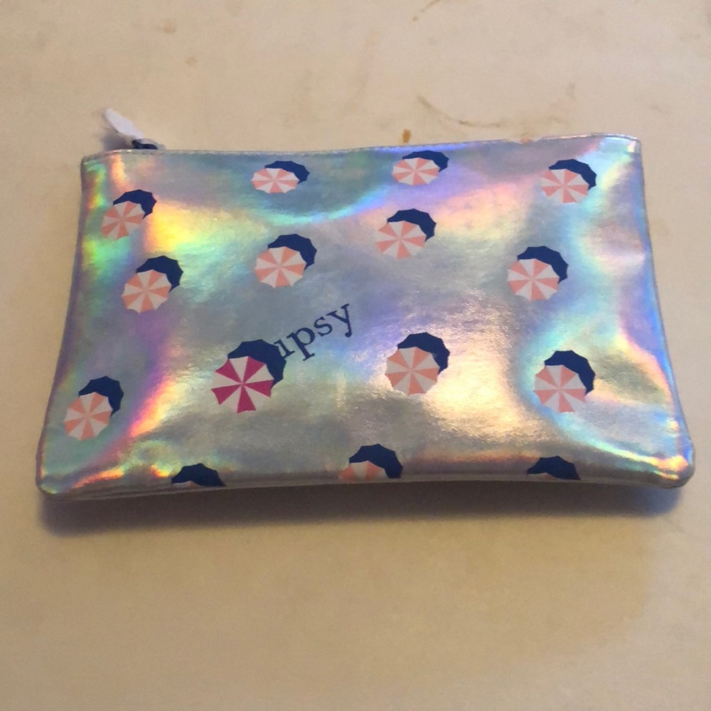 Cosmetic bag
